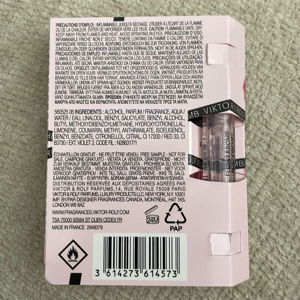 Viktor & Rolf Flower Bomb NEW - Picture 2 of 3